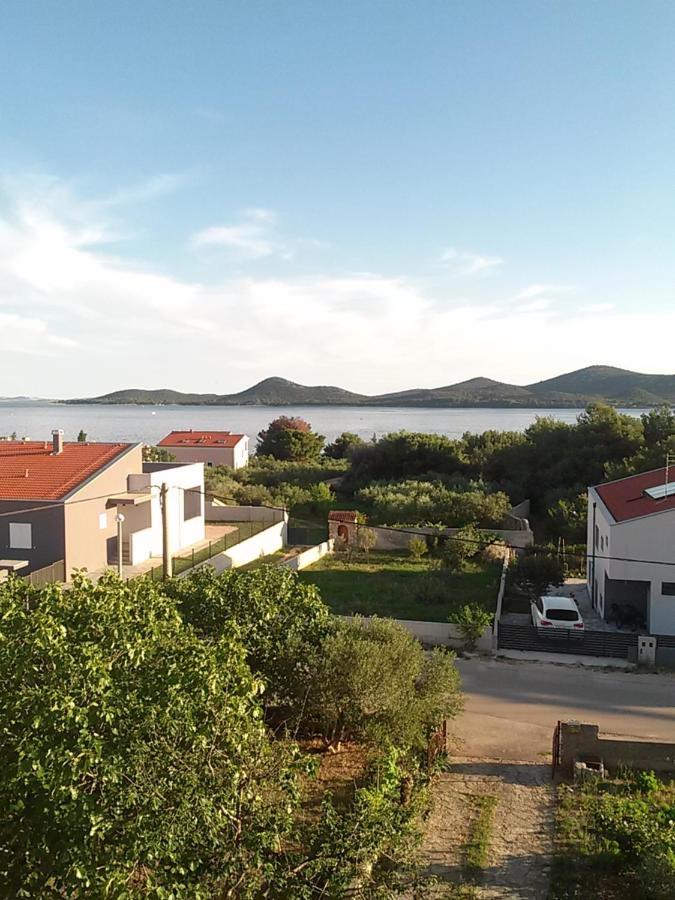 Apartmani Nikola Biograd Na Moru Zewnętrze zdjęcie