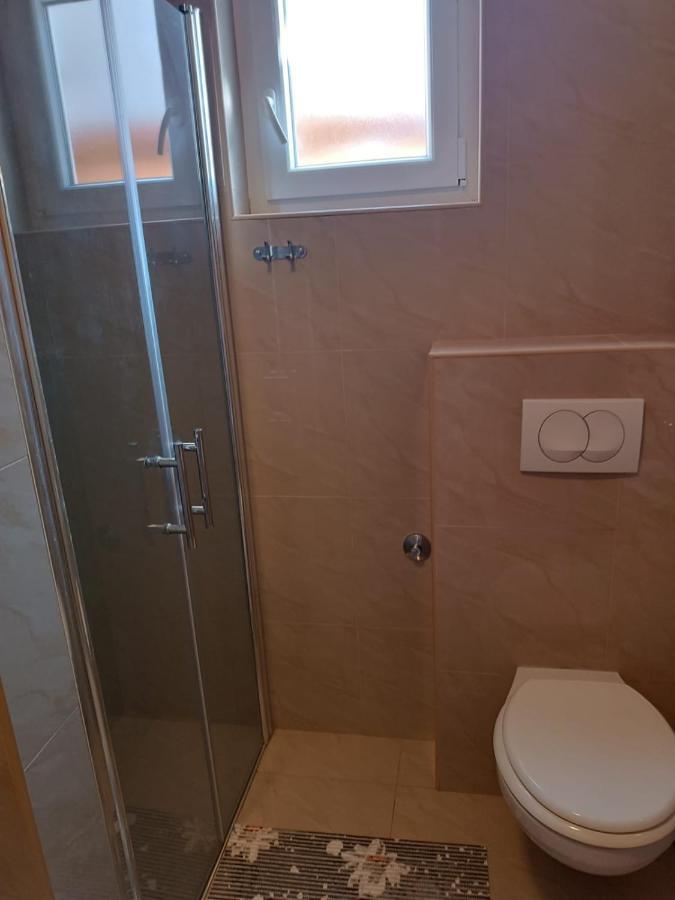 Apartmani Nikola Biograd Na Moru Zewnętrze zdjęcie