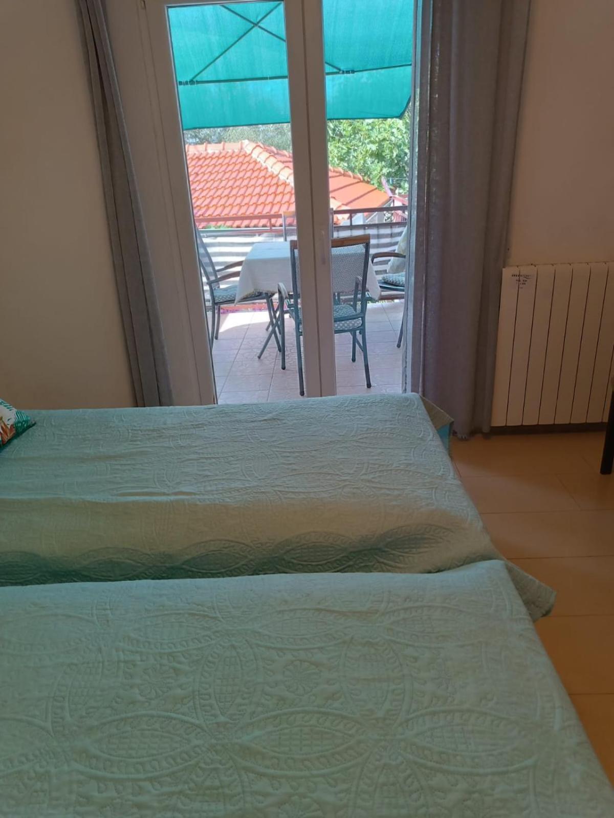 Apartmani Nikola Biograd Na Moru Zewnętrze zdjęcie