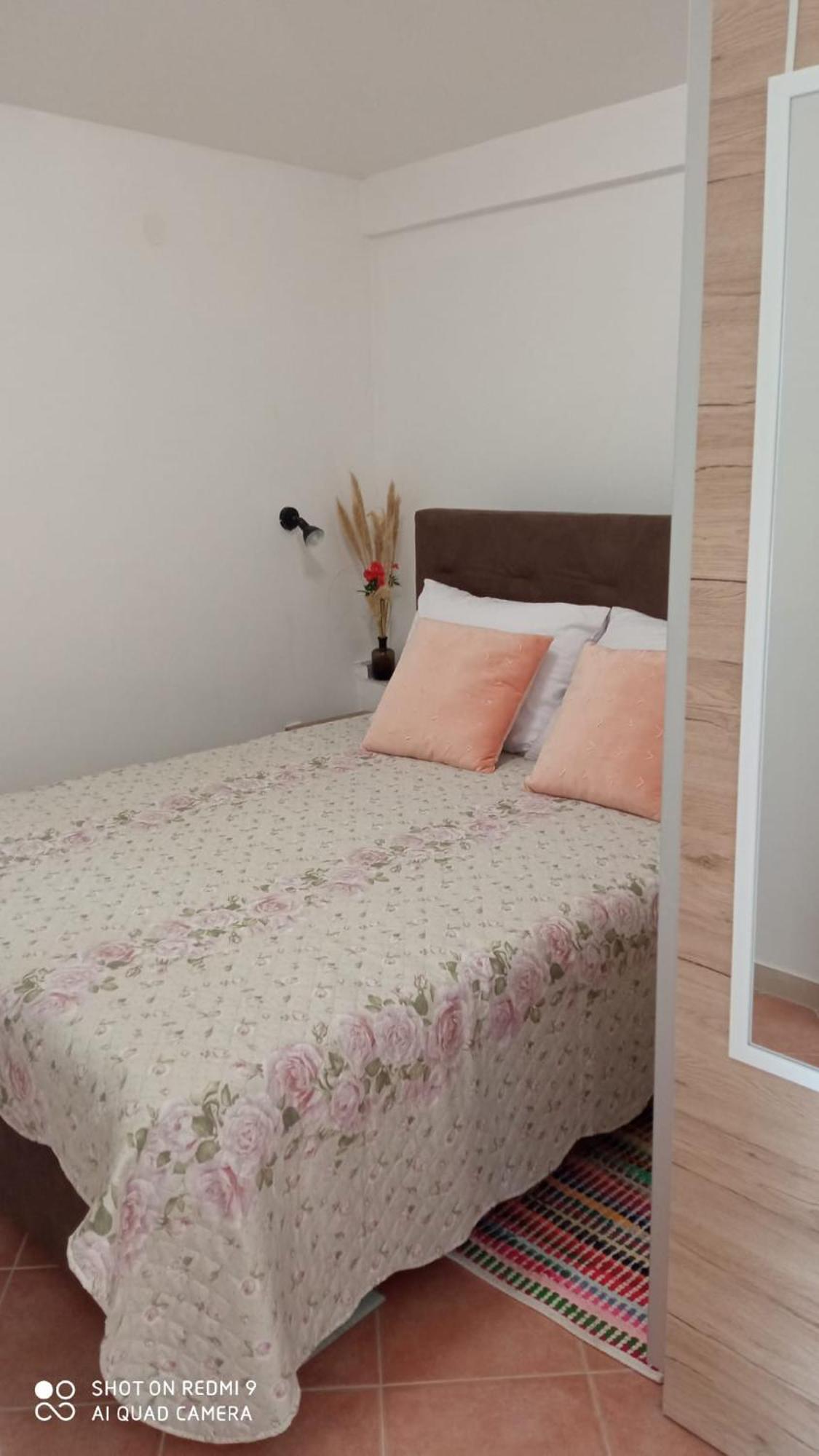 Apartmani Nikola Biograd Na Moru Zewnętrze zdjęcie