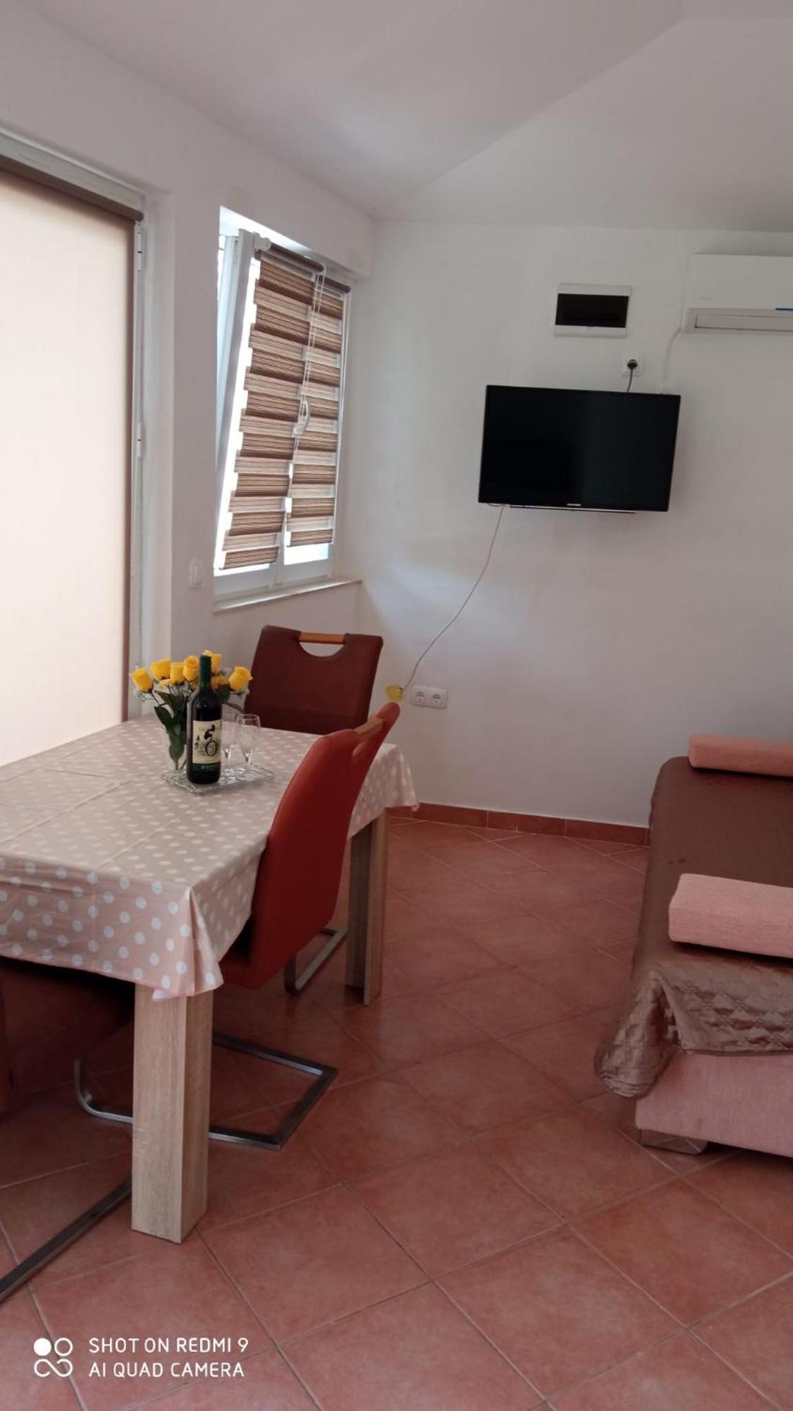 Apartmani Nikola Biograd Na Moru Zewnętrze zdjęcie
